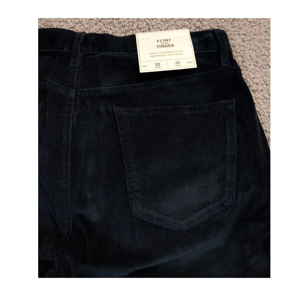 NWT Flint and Tinder Corduroy Size 33x32 Navy 5 Pocket Tapered Fit (0978)